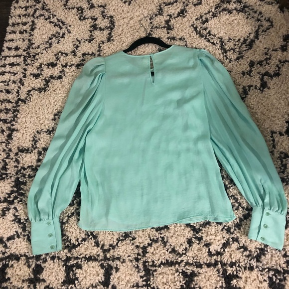 BCBGMAXAZRIA mint green long sleeve blouse - Picture 7 of 7